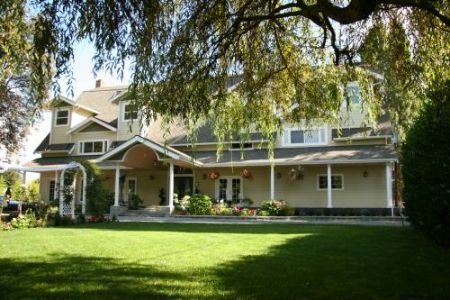 The Grand Willow Inn